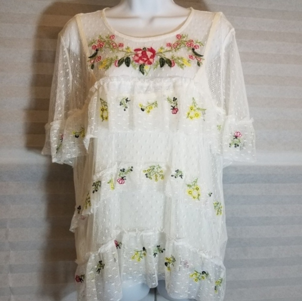 Cute embroidered top